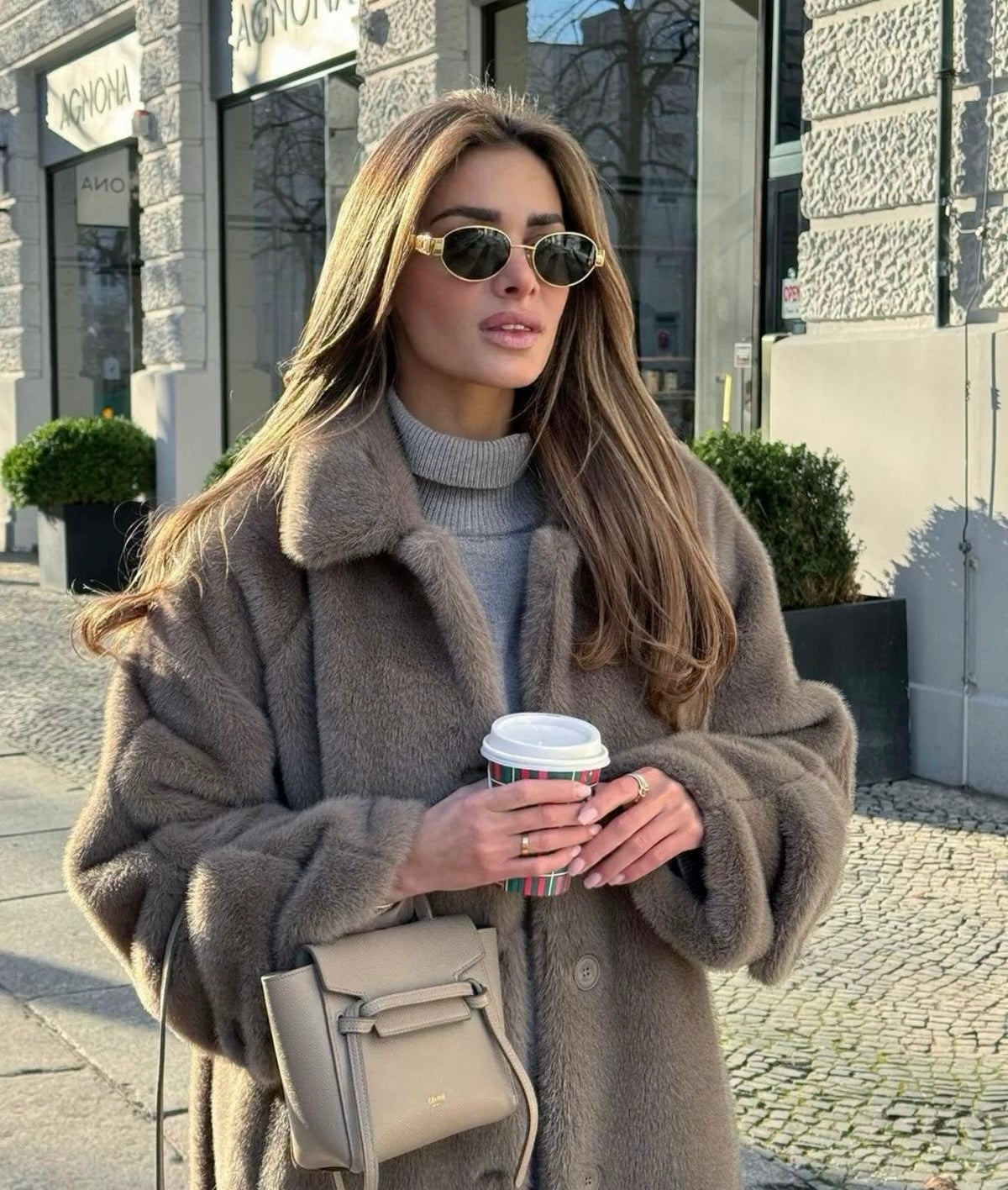 Vintage Small Sunglasses for Women – Classic Retro Design with UV400 Protection 5