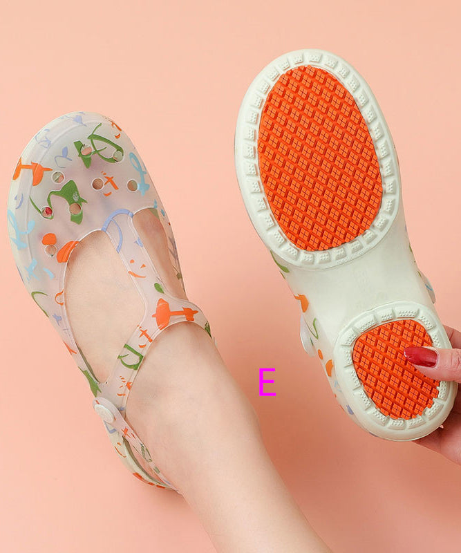 2025 New Summer Print Hollow Out Beach Walking Sandals