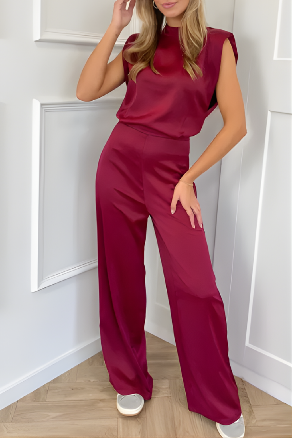 Women’s Elegant Sleeveless Jumpsuit – High Neck Wide Leg One-Piece for Formal Events