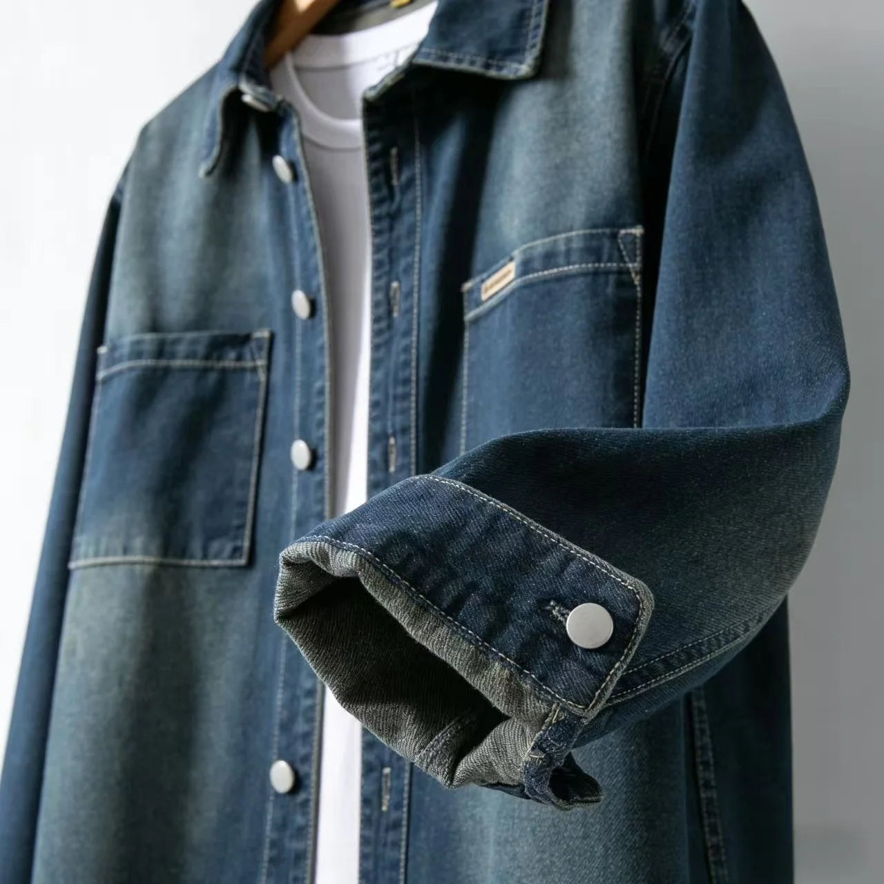 Men's Vintage-Style Loose-Fit Denim Overshirt – Classic Casual Layering