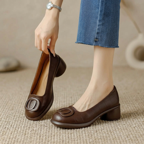 Women's Brown Closed-Toe Leather Shoes With Block Heels – Stylish Comfortable Footwear