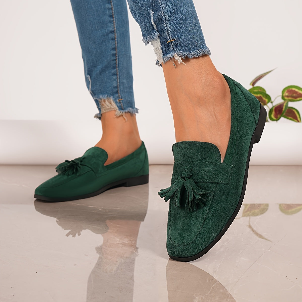 Women’s Vintage Tassel Slip-On Flats – Soft Sole Comfortable Shoes