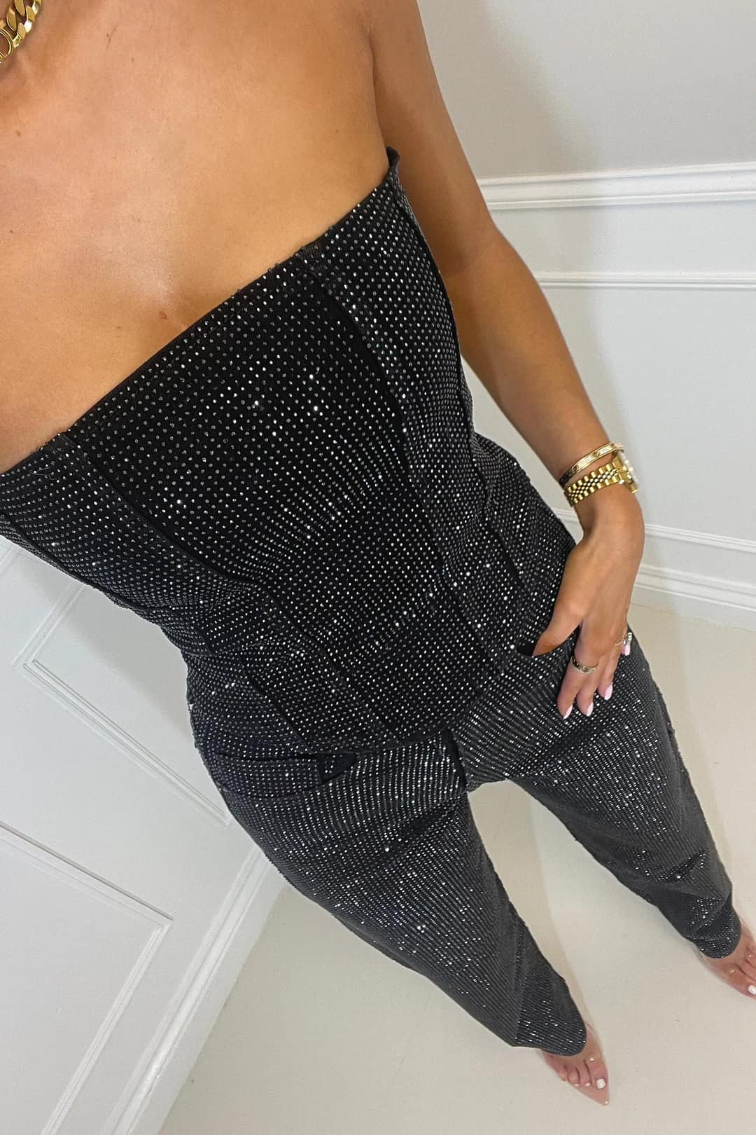 Elegant Strapless Jumpsuit with Glitter Detail – Luxurious Fit for Special Occasions 2
