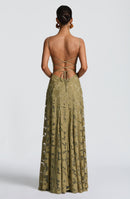 Floral Maxi Dress: Effortless Style for Summer Events 1