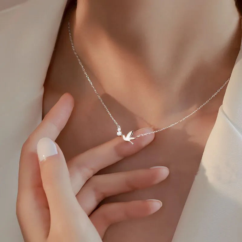 Women's Silver Dove Pendant Necklace – Elegant Peace Bird Charm Jewelry