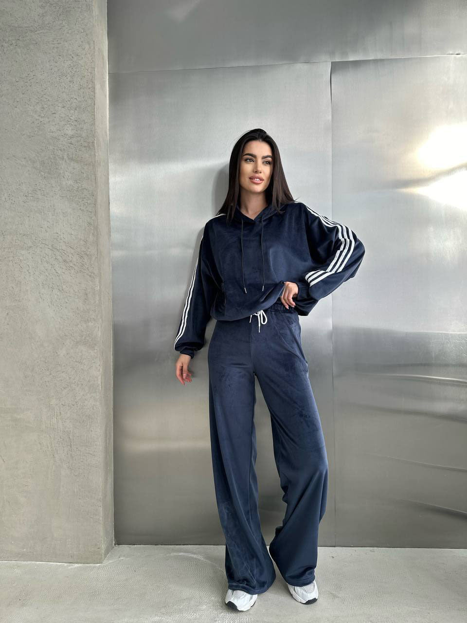 Women’s Velvet Hoodie And Wide Leg Trousers Set – Cozy Lounge Outfit