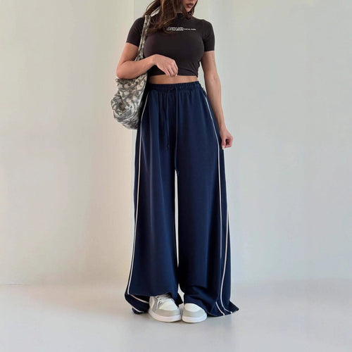 Women’s Wide Leg Sports Trousers – Loose Fit With Side Pockets