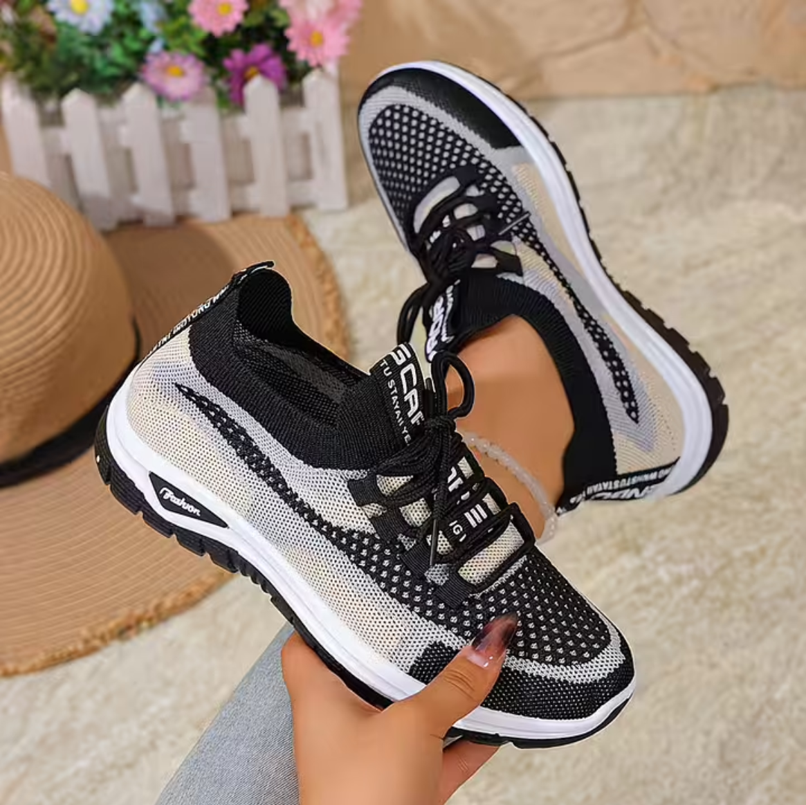 Women's Lightweight Lace-Up Non-Slip Sneakers – Breathable Casual Walking Shoes