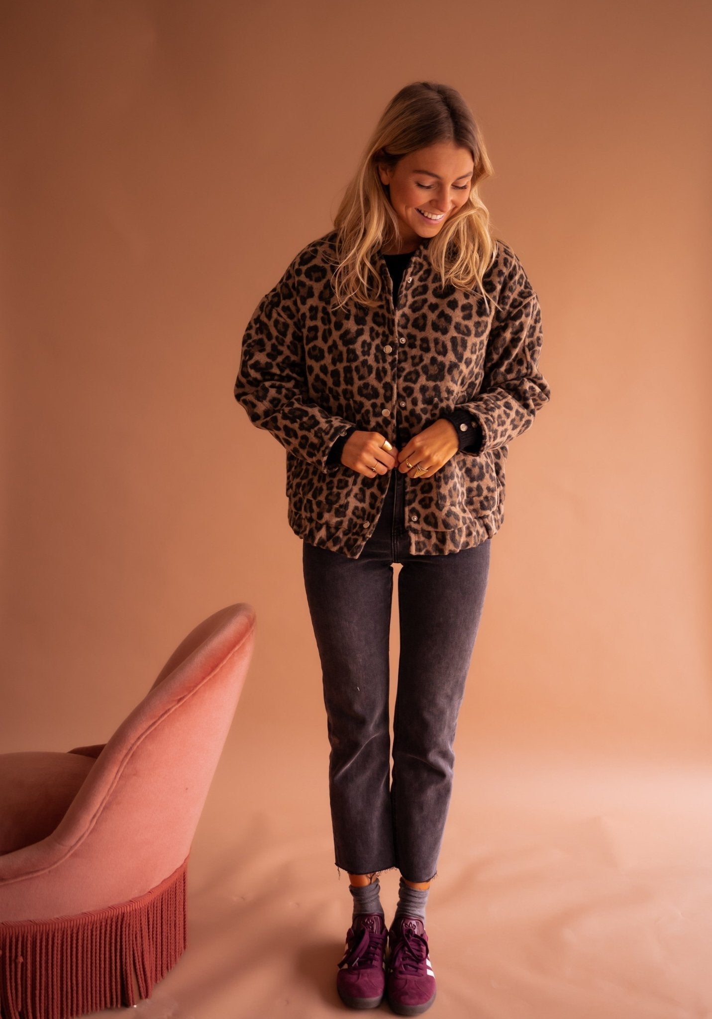 Stylish Leopard Print Bomber Jacket for Women – Trendy Lightweight Outerwear, Versatile Fit, Casual or Dressy 8
