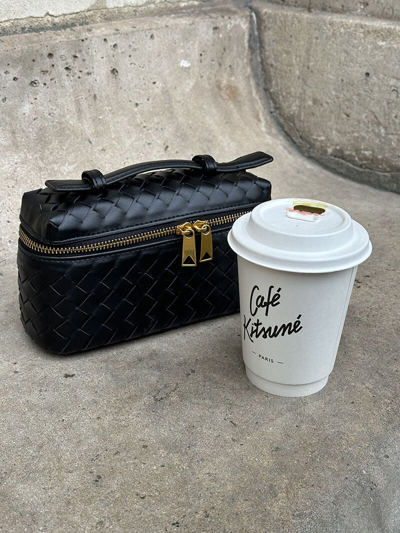 Women’s Shoulder Bag with Adjustable Strap 3