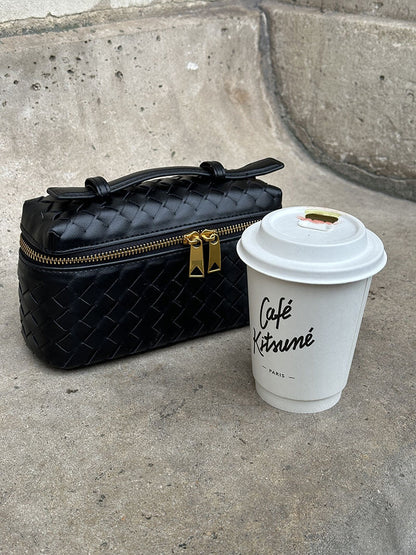 Women’s Shoulder Bag with Adjustable Strap 3