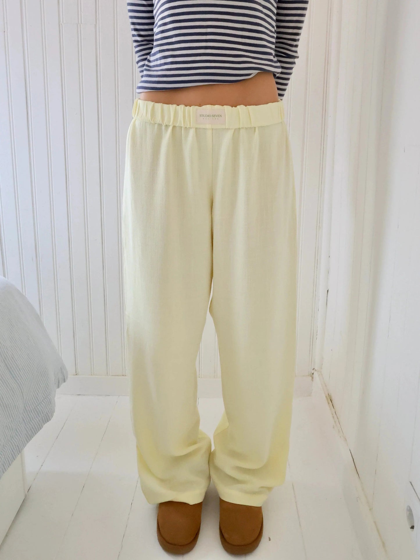 Women's Trousers With Elastic Waistband 9