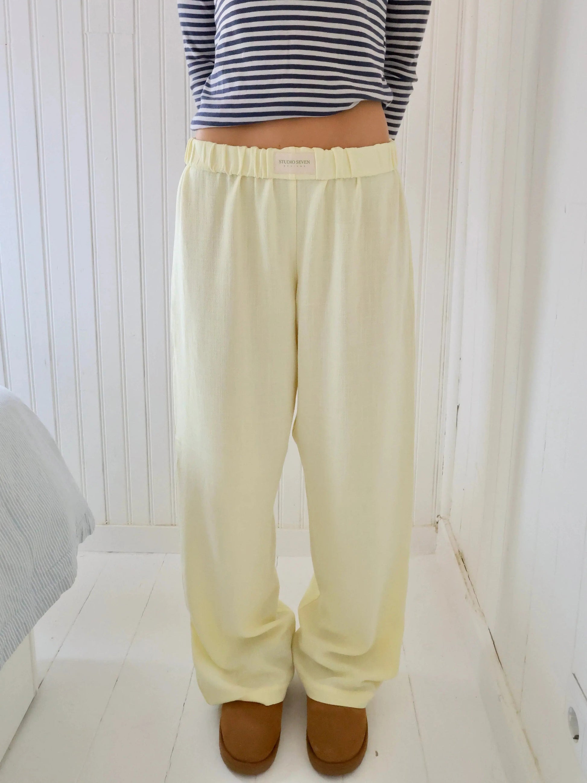 Women's Trousers With Elastic Waistband 9