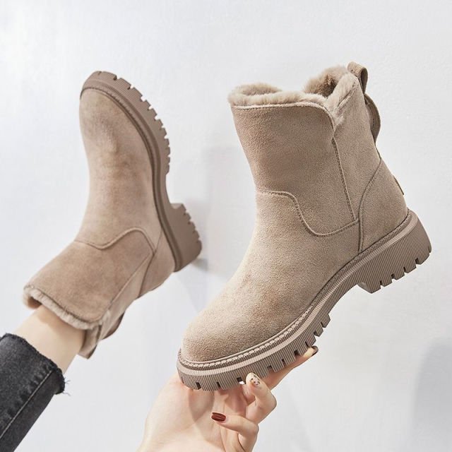 Women’s Black Ankle Winter Boots – Faux Fur Lined, Zip, Lug Sole