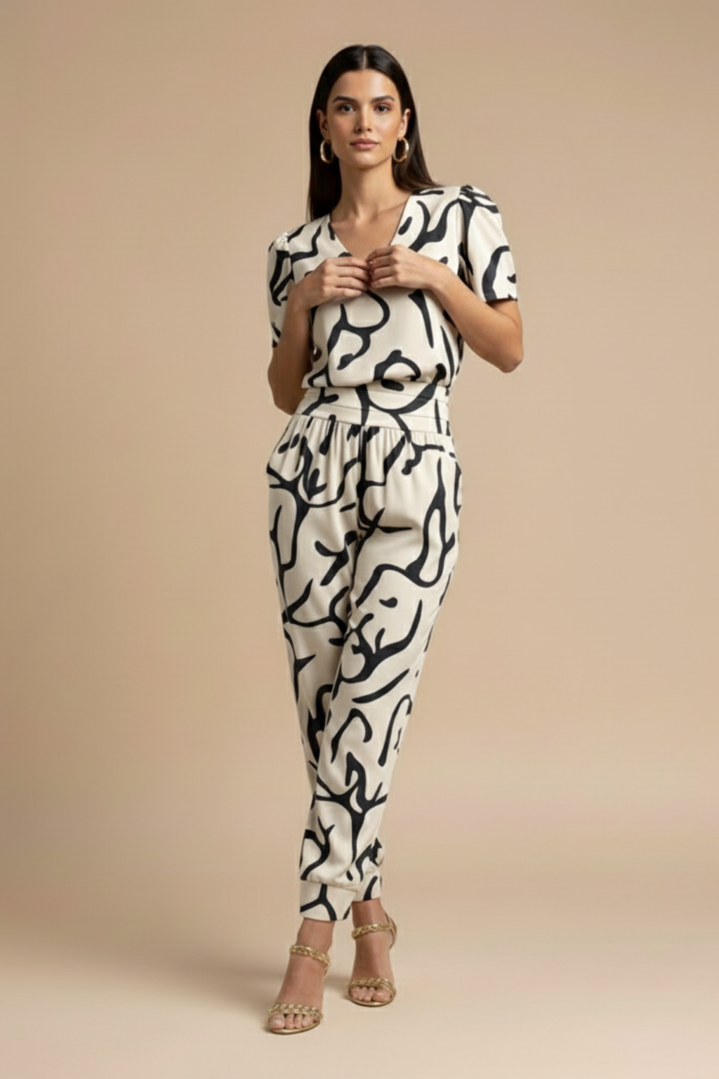 Women’s Blouse and Trousers Set – V-Neck Short Sleeve Top with Patterned Straight-Leg Trousers for Smart Casual Wear