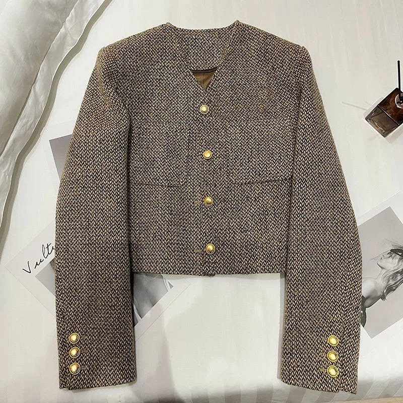 Women’s Cropped Blazer – Tailored Fit with Gold-Tone Buttons