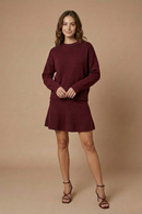 Women’s Fitted Two-Piece Knit Set – Long Sleeve Sweater and Mini Skirt for Smart Casual Styling