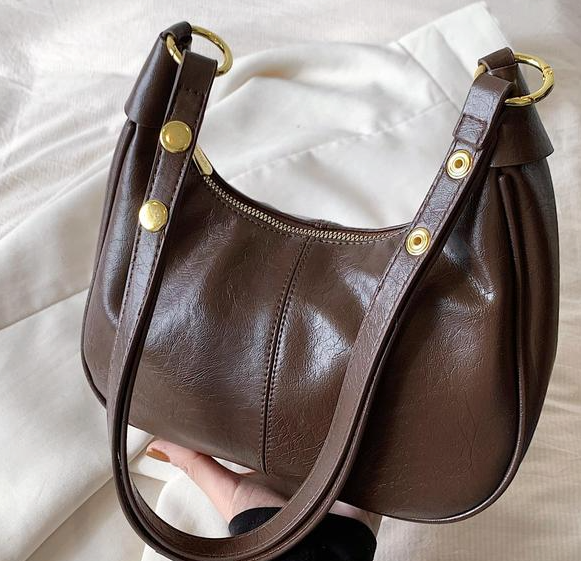 Women’s Hobo Bag – Zip Top, Adjustable Shoulder Strap, Gold Rings