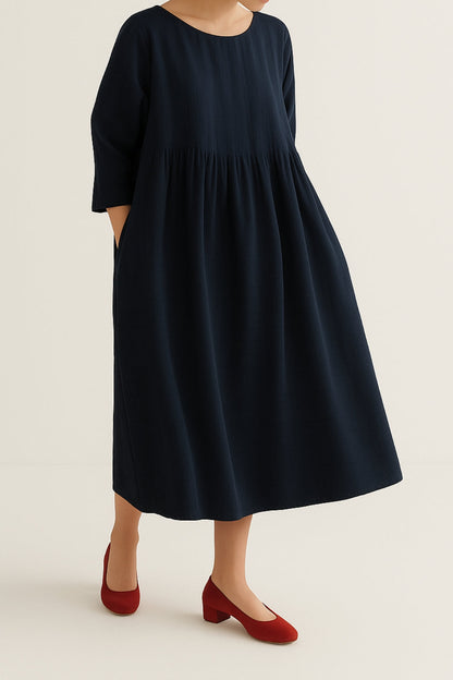 Women’s Relaxed Fit Midi Dress – Wide Silhouette with Front Pleat Detailing and Three-Quarter Sleeves