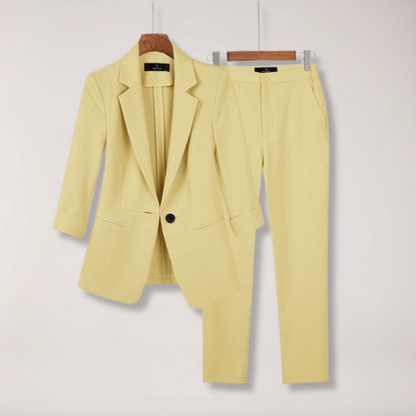 Women’s Tailored Blazer and Trousers – Two-Piece Suit Set for Work and Formal Events