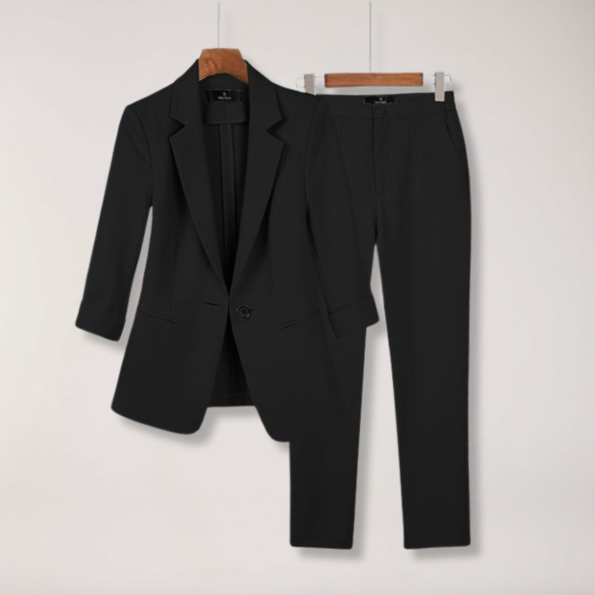 Women’s Tailored Blazer and Trousers – Two-Piece Suit Set for Work and Formal Events
