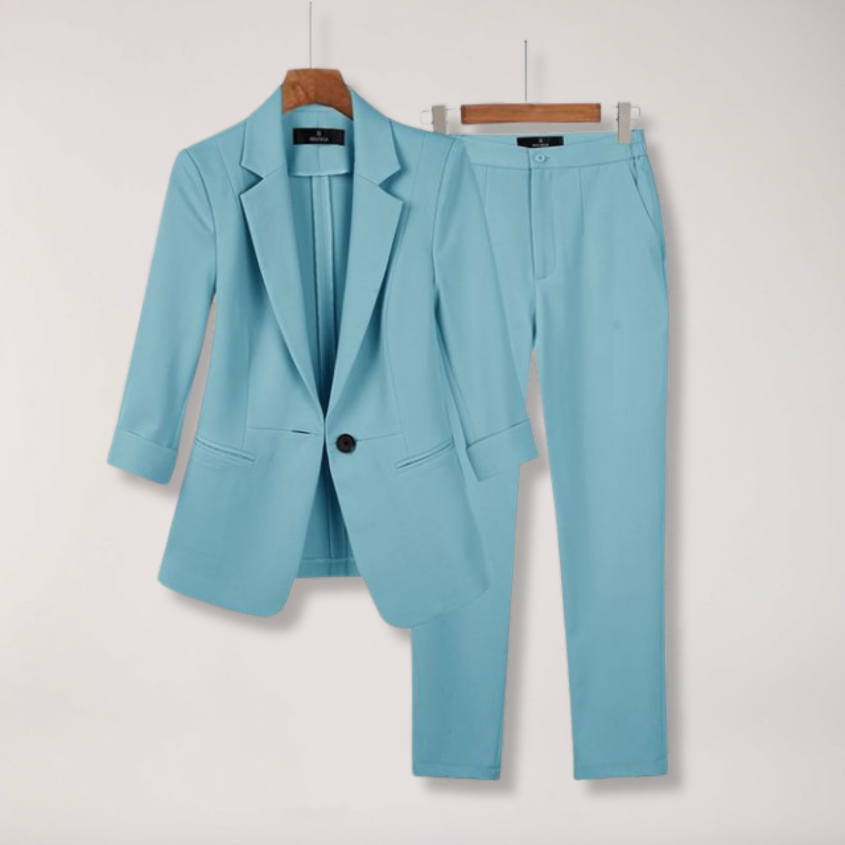 Women’s Tailored Blazer and Trousers – Two-Piece Suit Set for Work and Formal Events