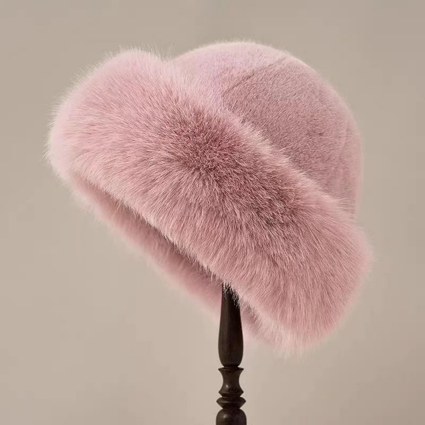 Women’s Vintage Faux Fur Hat – Elegant Winter Headwear