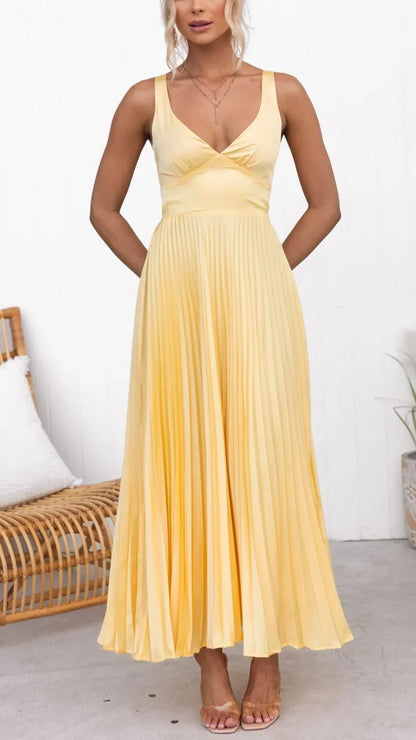 Yellow V-Neck Pleated Maxi Dress – Elegant Back-Strap Gown