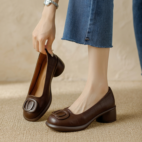 Women's Brown Closed-Toe Leather Shoes With Block Heels – Stylish Comfortable Footwear