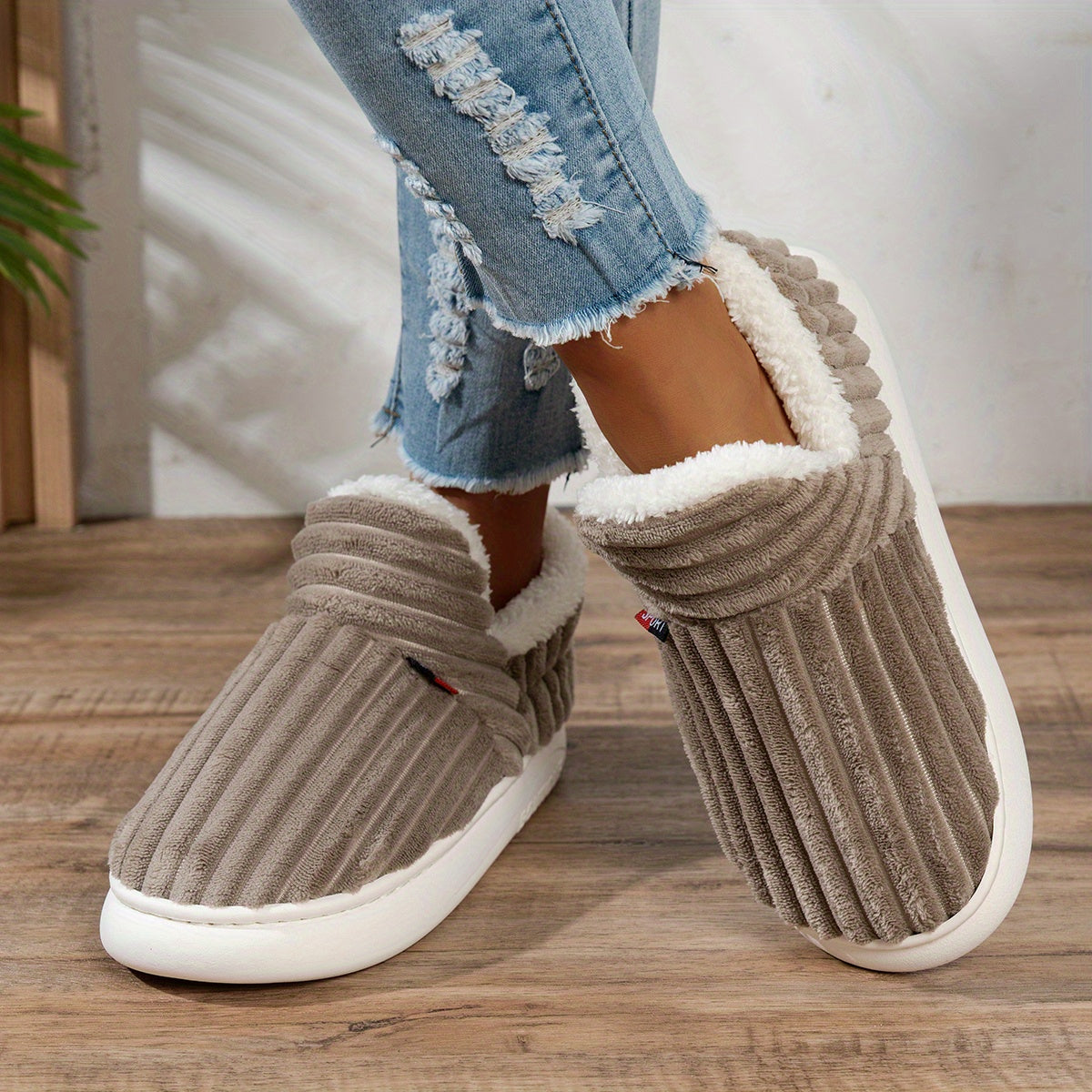 Calora - Comfortable Winter Shoes