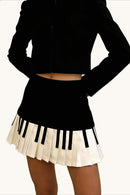 Retro Black White Piano Pleated High Waist Slim Skirt