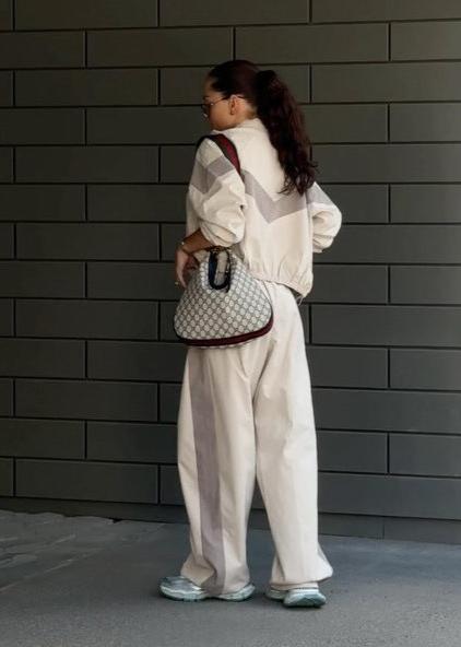 Women's Neutral Tone Loose Fit Tracksuit Set – Casual Lounge Outfit