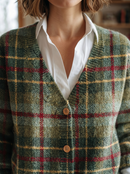 Green plaid cardigan V-neck and wooden buttons detail