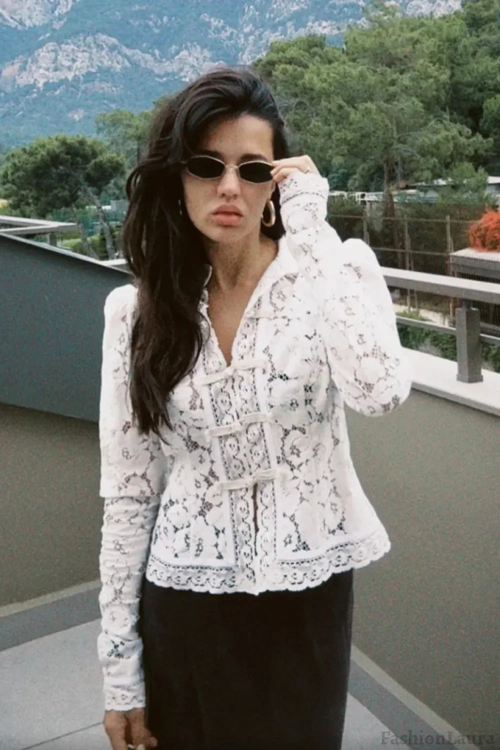 Women's White Long-Sleeve Embroidered Lace Blouse – Elegant Top