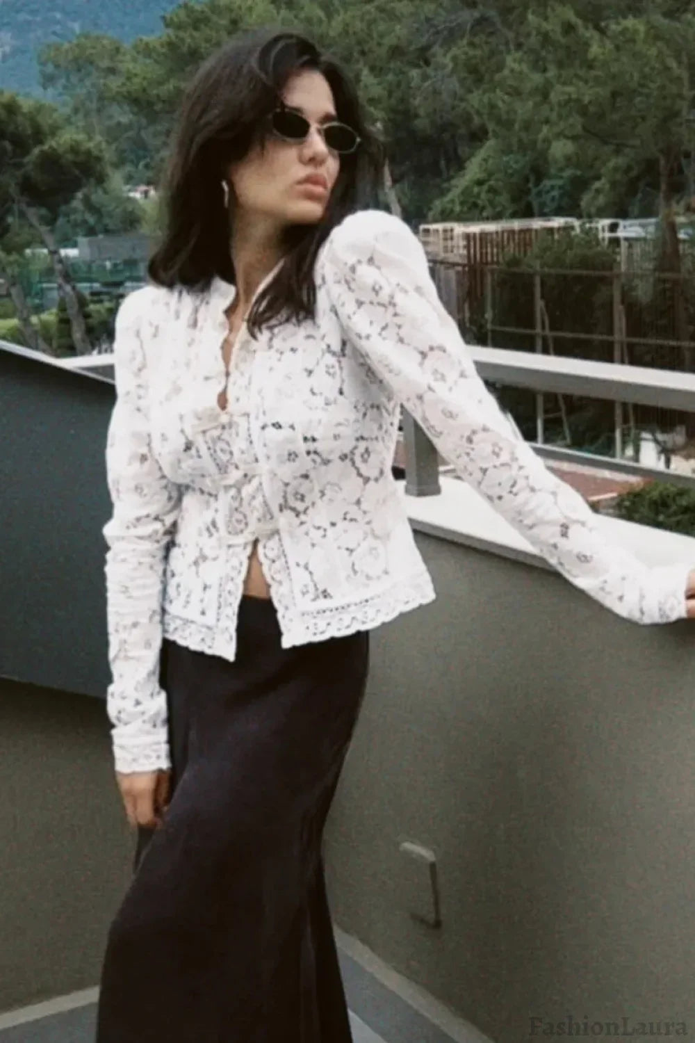 Women's White Long-Sleeve Embroidered Lace Blouse – Elegant Top