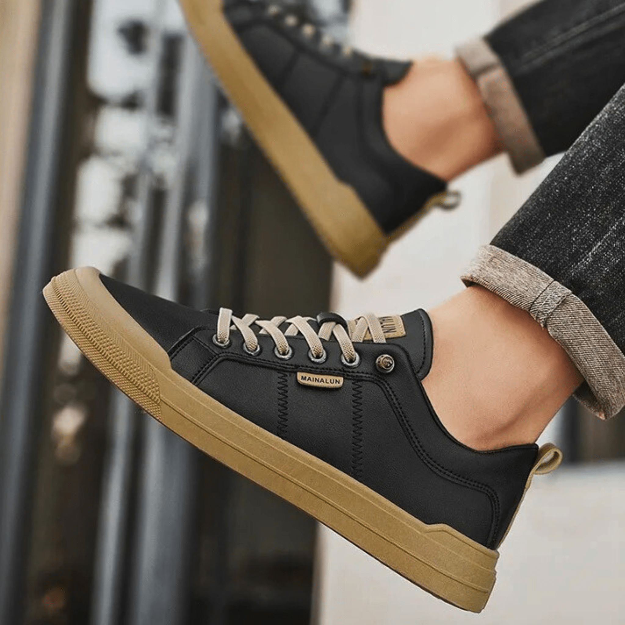Men’s White Lace-Up Leather Sneakers – Classic Casual Comfort Shoes